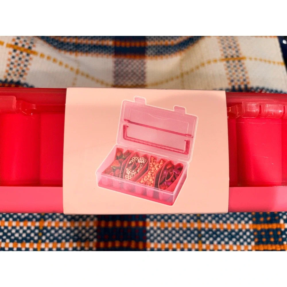 Cook With Color XOXO Snack Box 4 Compartment Pink Red Bento VDTG13 NEW